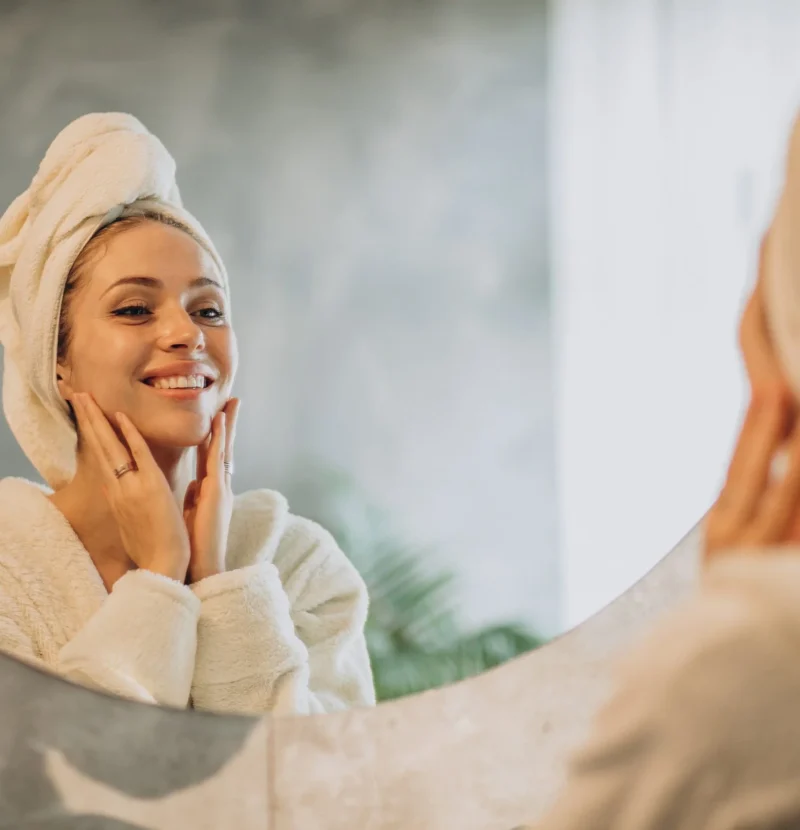 woman-home-applying-cream-mask-scaled woman-home-applying-cream-mask-scaled